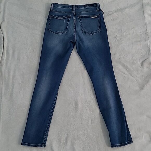 Rock and Republic Women's 10 Dark Wash Denim Distressed Jeans Mid Rise Skinny - Picture 14 of 14